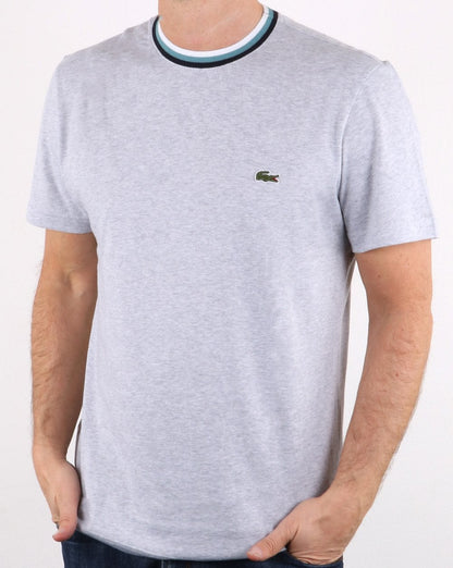 Lacoste – Graues T-Shirt mit Rundhalsausschnitt und Kontrast