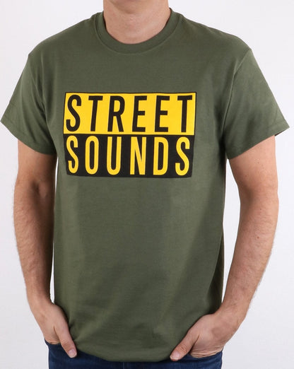 Street Sounds – Klassisches Logo-T-Shirt in Khaki