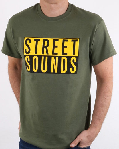 Street Sounds – Klassisches Logo-T-Shirt in Khaki
