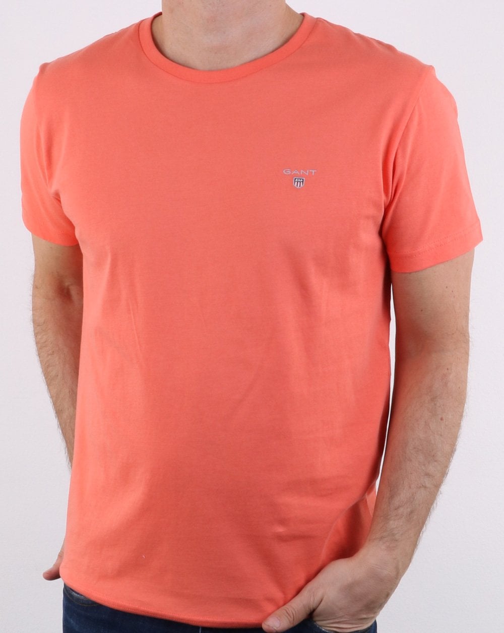 Gant Solides T-Shirt mit Rundhalsausschnitt in Koralle