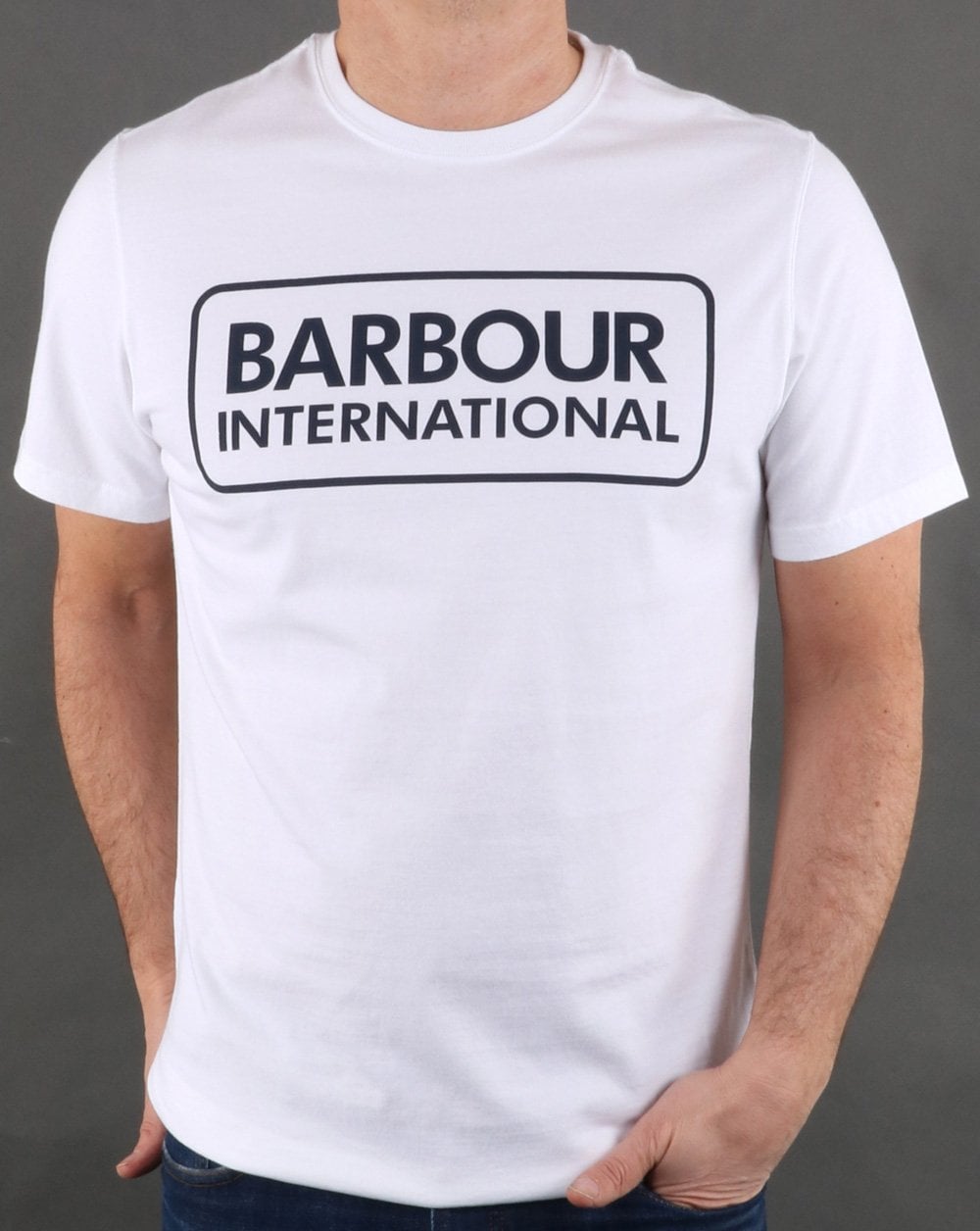 Barbour International – T-Shirt mit Blocklogo in Weiß
