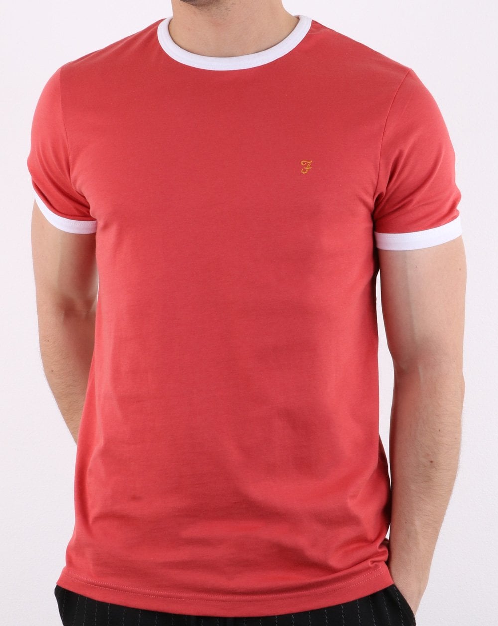 Farah Groves Ringer T-Shirt Roter Mantel