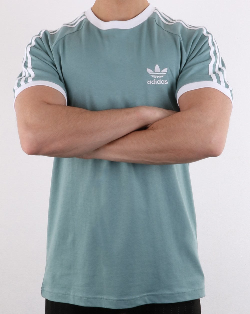 Adidas Originals 3-Streifen-T-Shirt in Dampfstahl