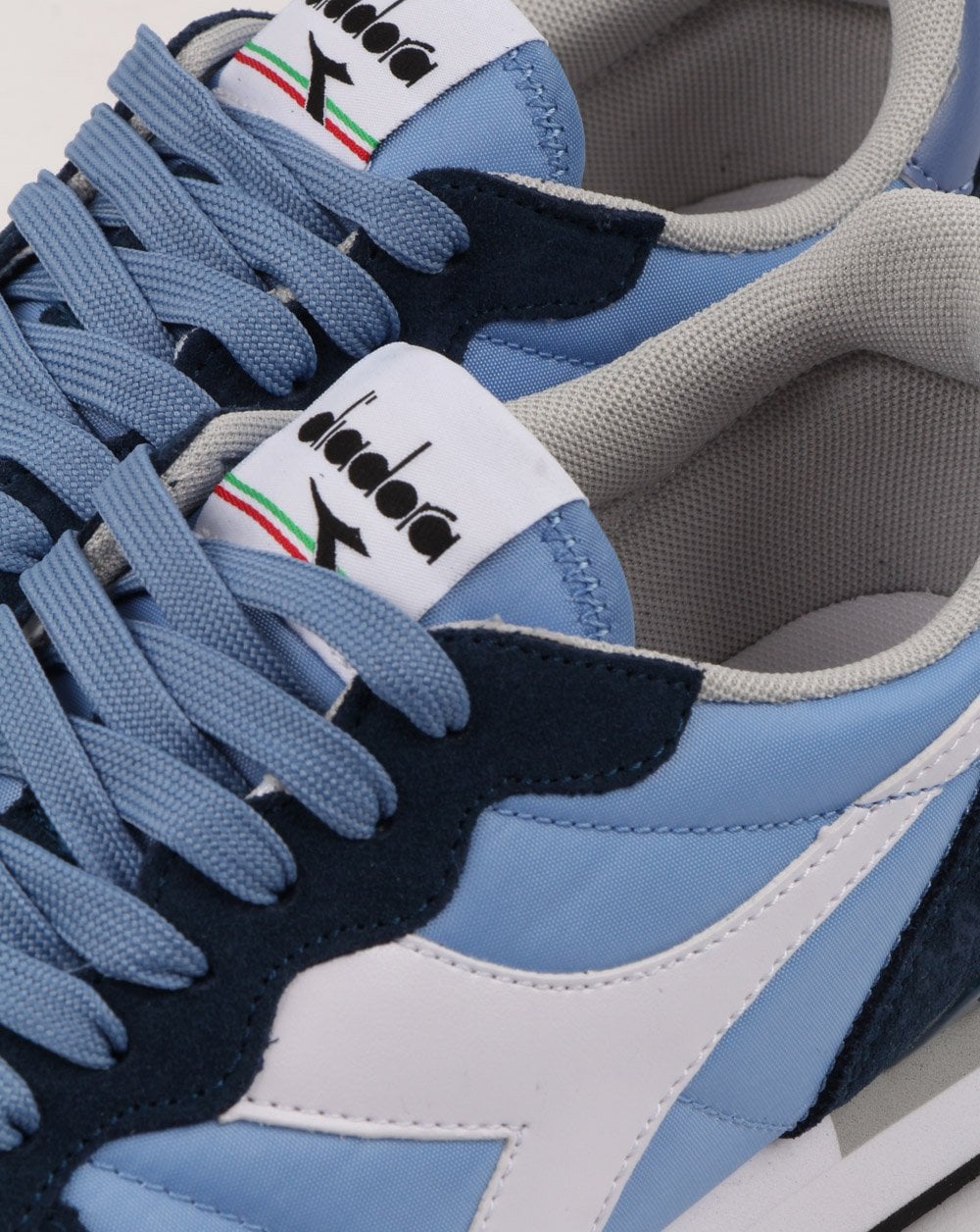Diadora Camaro Trainer Himmelblau/Marineblau