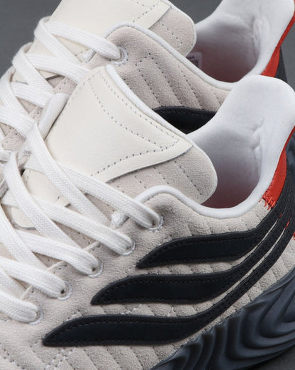 Adidas Sobakov Sneaker Off-White/Schwarz
