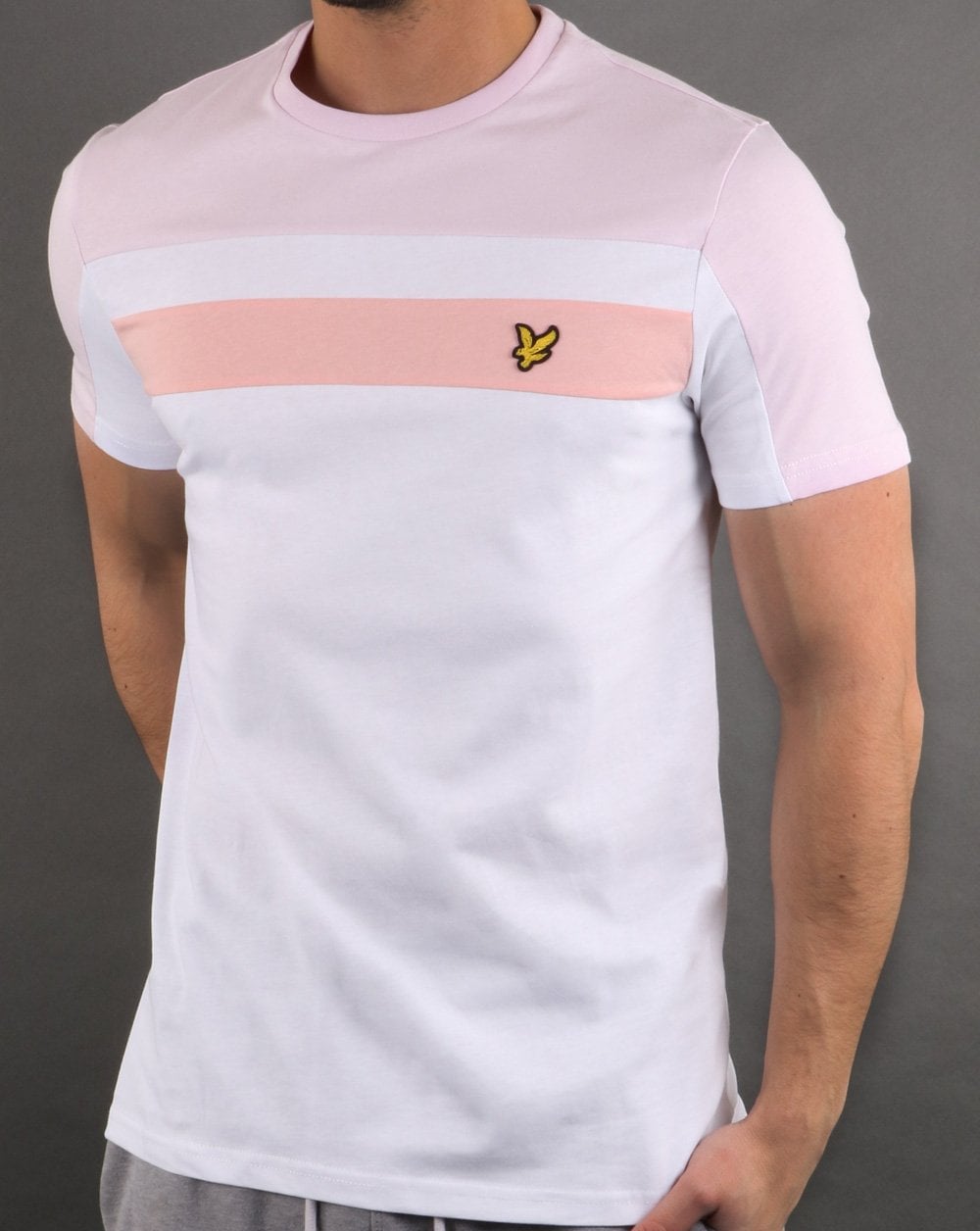 Lyle And Scott – T-Shirt mit Farbblockdesign in Weiß/Rosa