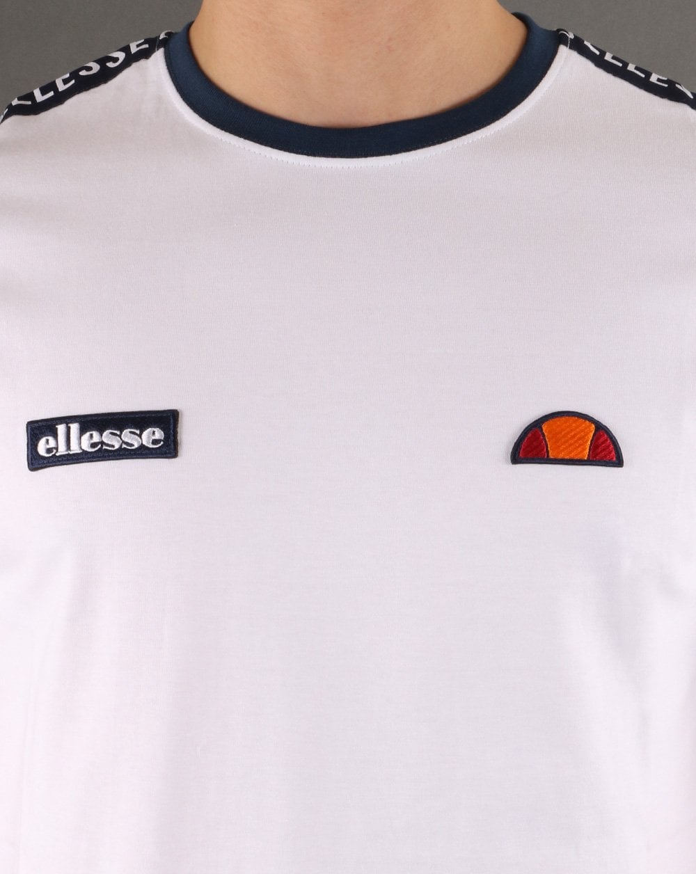 Ellesse – Fede – Weißes T-Shirt mit Taping
