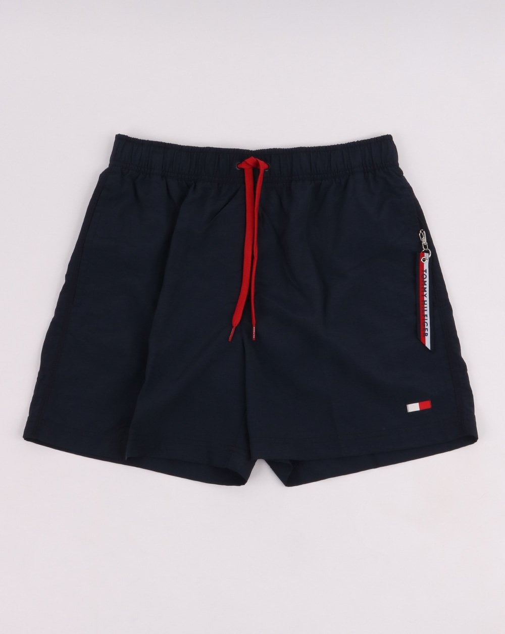 Tommy Hilfiger – Mittelgroße Shorts mit Kordelzug in Marineblau