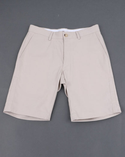 Ben Sherman – Schmale Stretch-Chinoshorts in Kitt