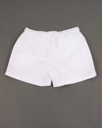 Ellesse – Badeshorts mit Streifen in Weiß