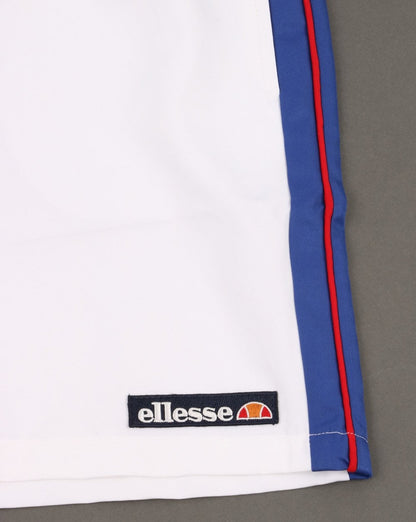Ellesse – Apiro – Badeshorts in Weiß