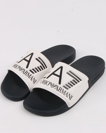 Emporio Armani – EA7 – Slider mit Logo, Weiß/Marineblau