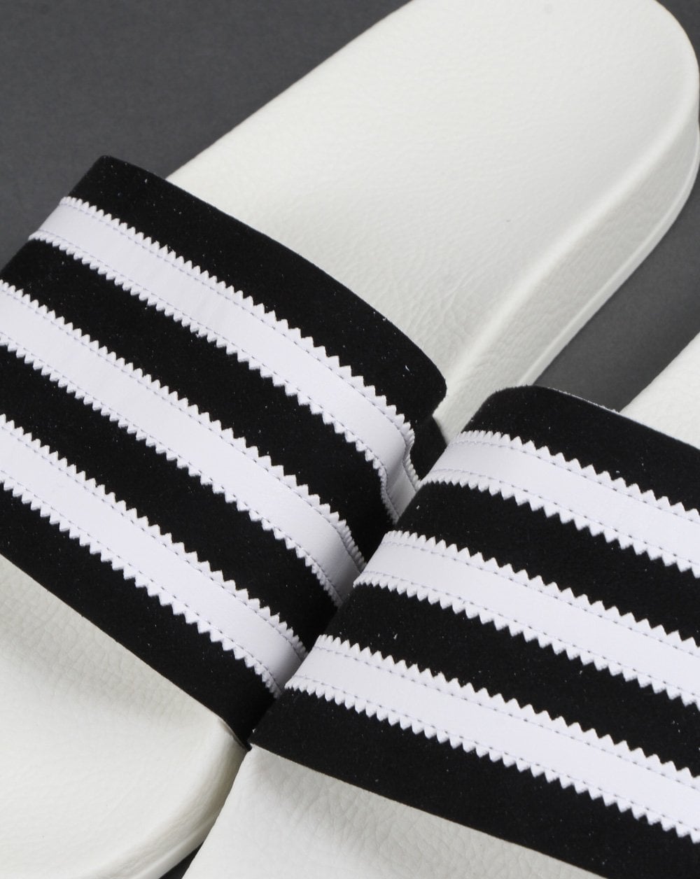 Adidas Adilette Slides Schwarz/Weiß