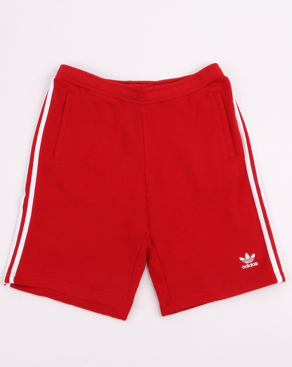 Adidas Originals – Shorts mit 3 Streifen in Powerrot