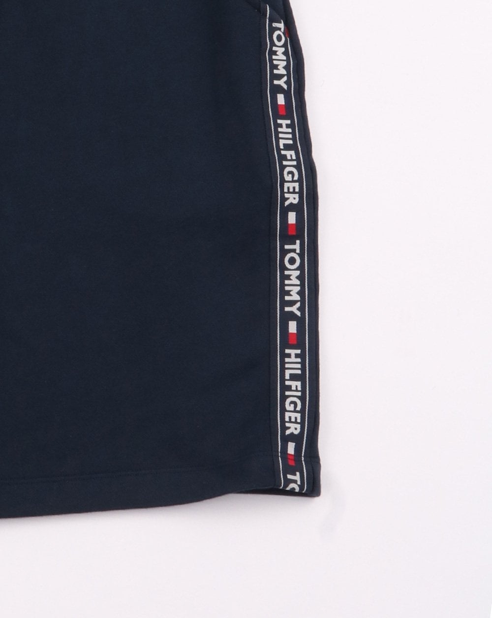 Tommy Hilfiger – Fleece-Shorts mit Taping, Marineblau