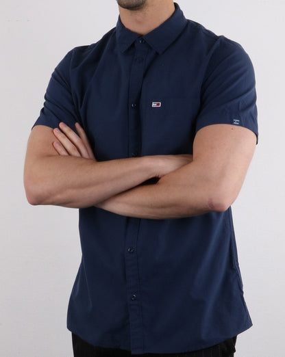 Tommy Jeans – Kurzärmliges Popeline-Hemd in Dunkelmarineblau