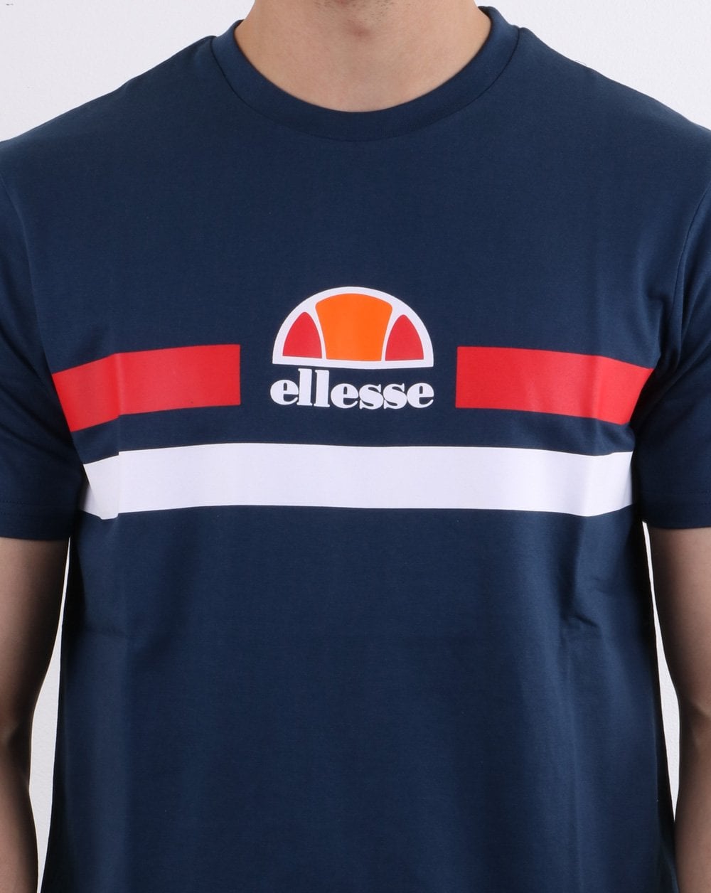 Ellesse – Aprel – T-Shirt in Marineblau