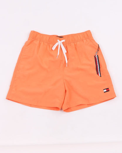 Tommy Hilfiger – Mittelgroße Shorts mit Kordelzug in Melone