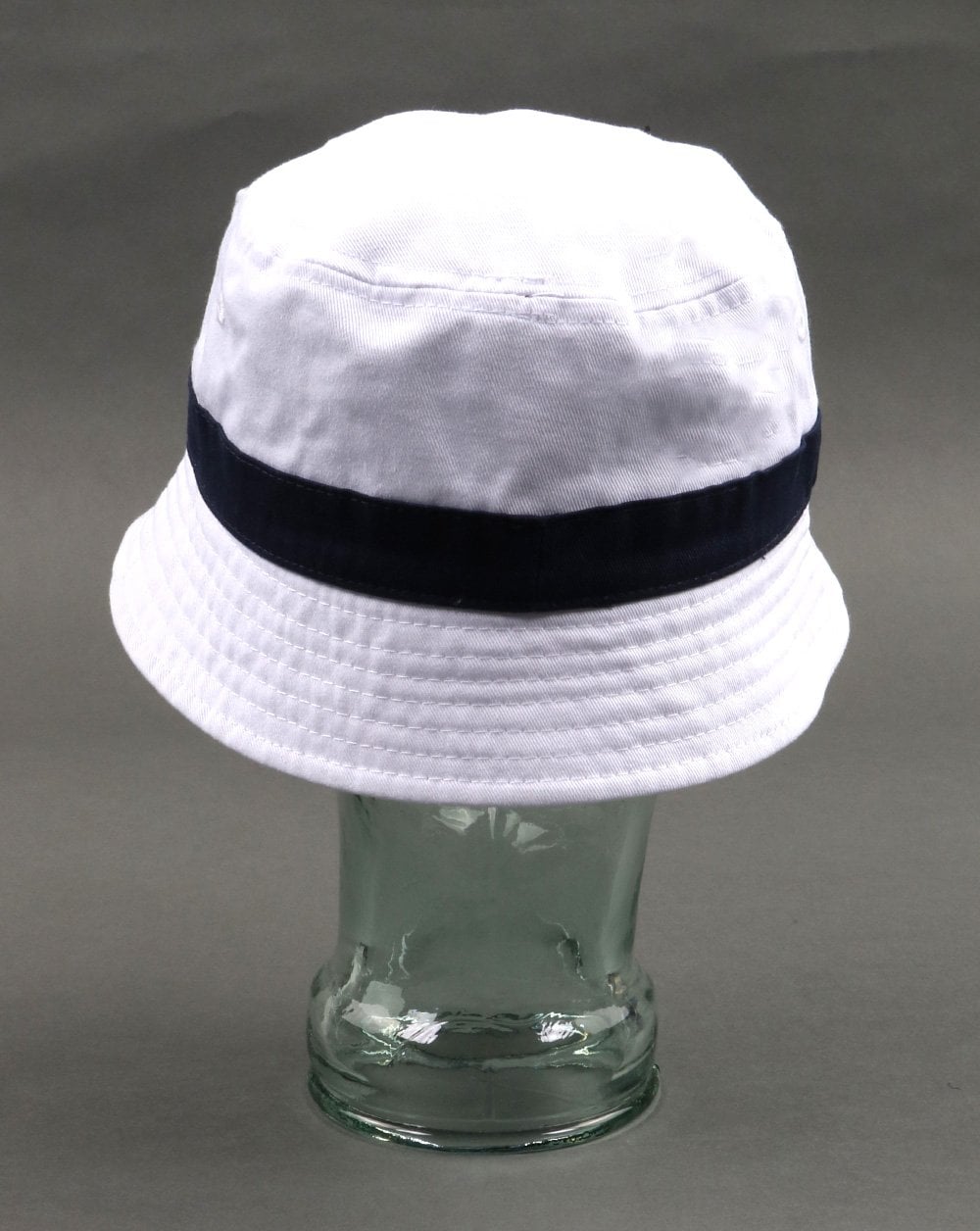 Fila Vintage Basil Bucket Hat White/navy