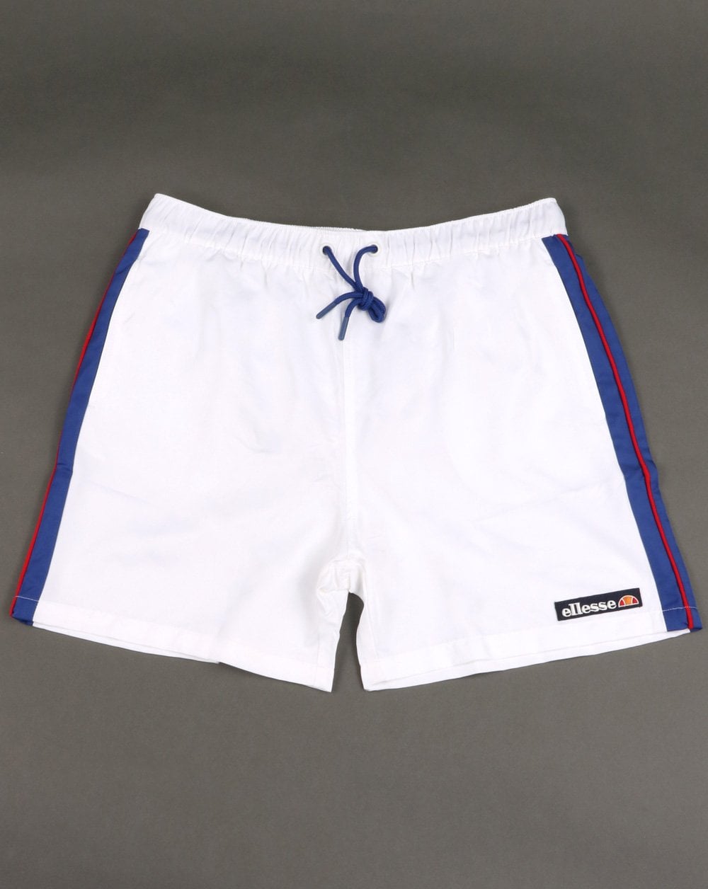 Ellesse – Apiro – Badeshorts in Weiß