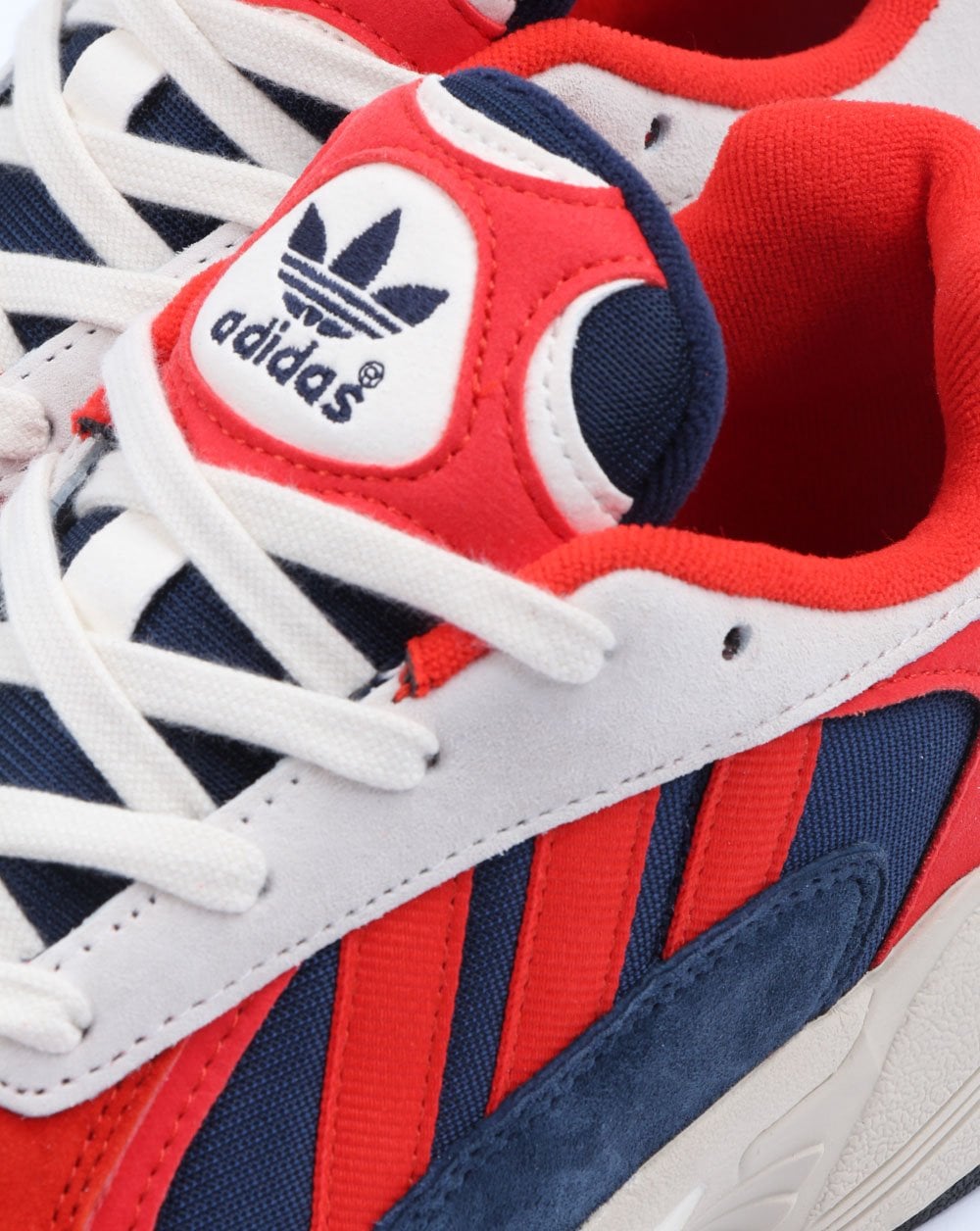 Adidas Yung-1 Trainer Weiß/Scharlachrot/Marineblau