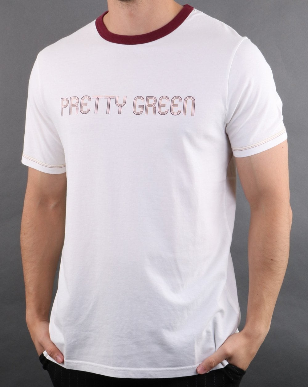 Pretty Green – Courtney – Bedrucktes T-Shirt in Off-White