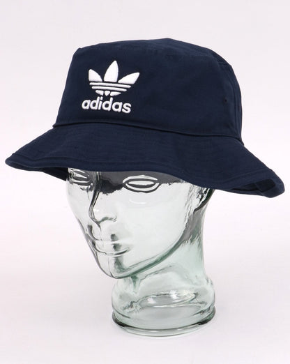 Adidas Originals – Fischerhut in Marineblau