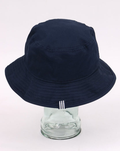 Adidas Originals – Fischerhut in Marineblau