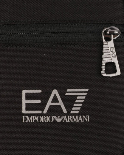 EA7 Emporio Armani – Kleine gewebte Beuteltasche in Schwarz