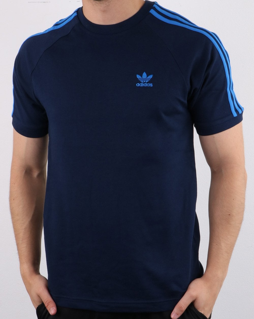 Adidas Originals – T-Shirt mit 3 Streifen in Collegiate Navy