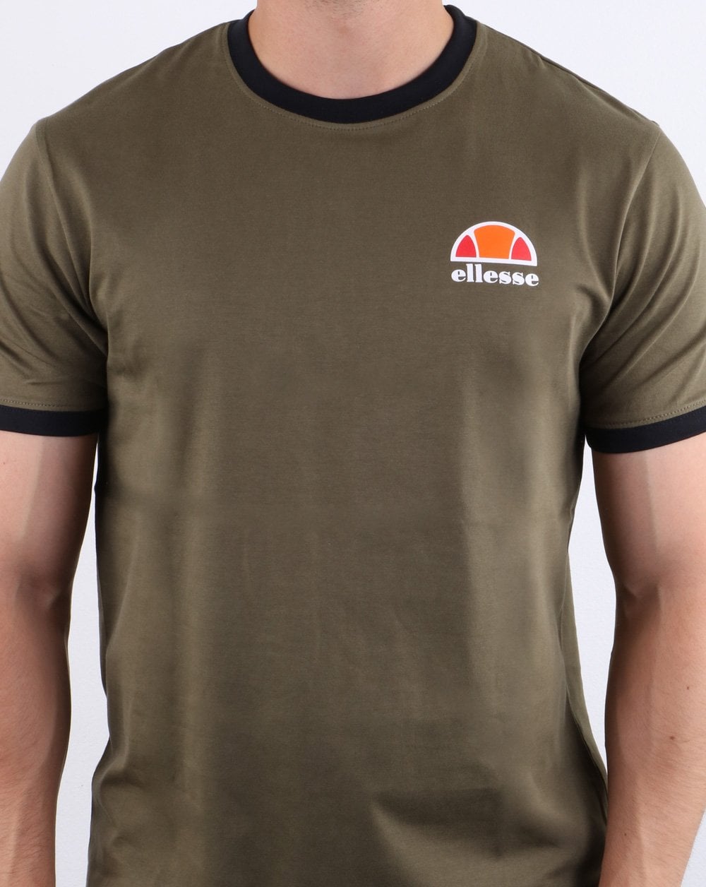 Ellesse – Ringer-T-Shirt in Khaki