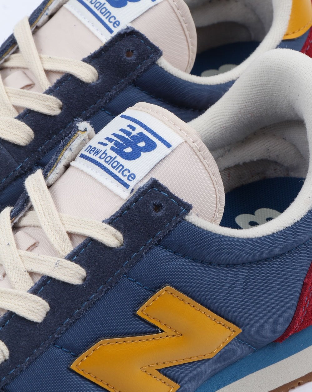New Balance 220 Sneaker Blau/Gelb