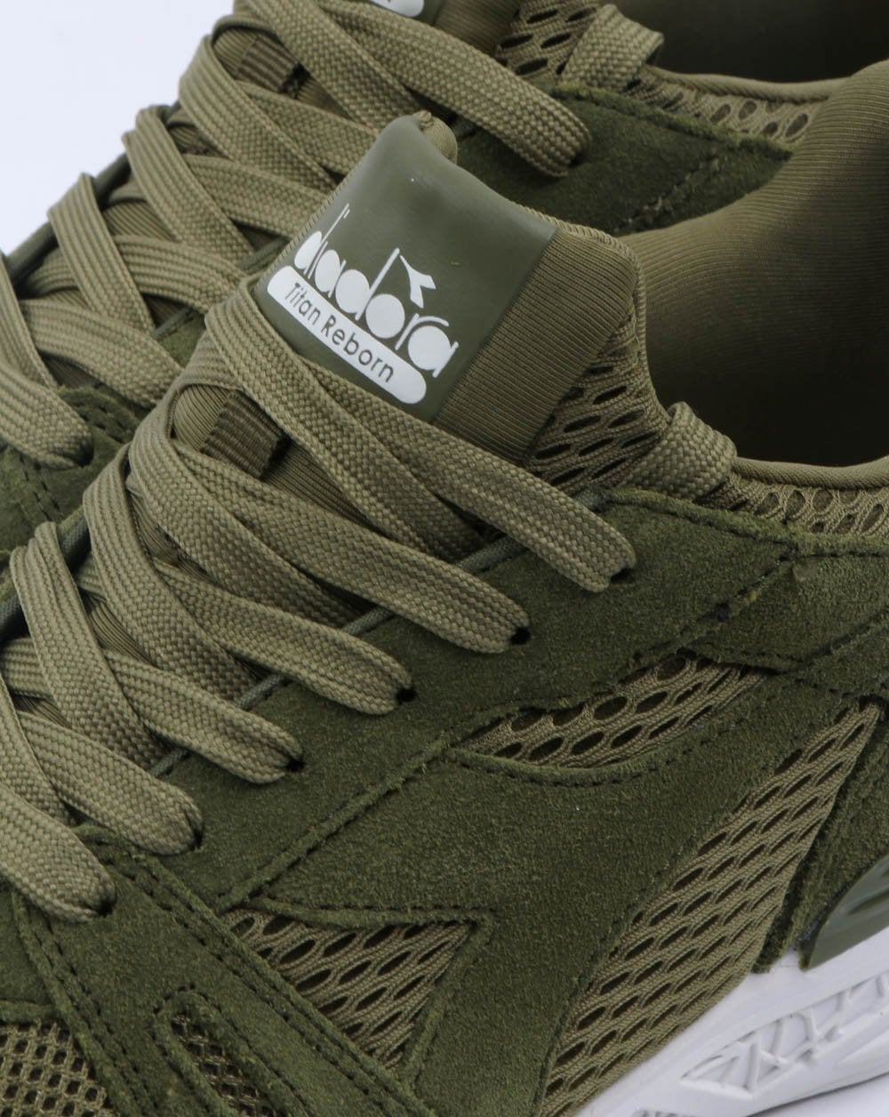 Diadora Titan Reborn Trainer Grün Rosmarin