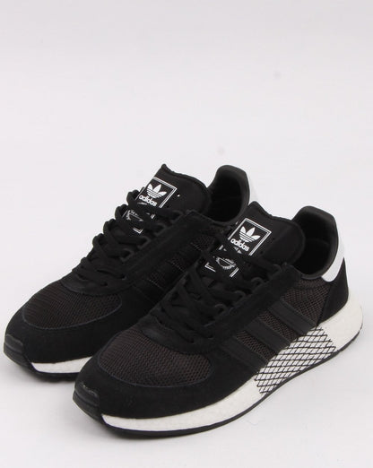 Adidas Marathon Tech Sneaker Schwarz/Schwarz/Weiß
