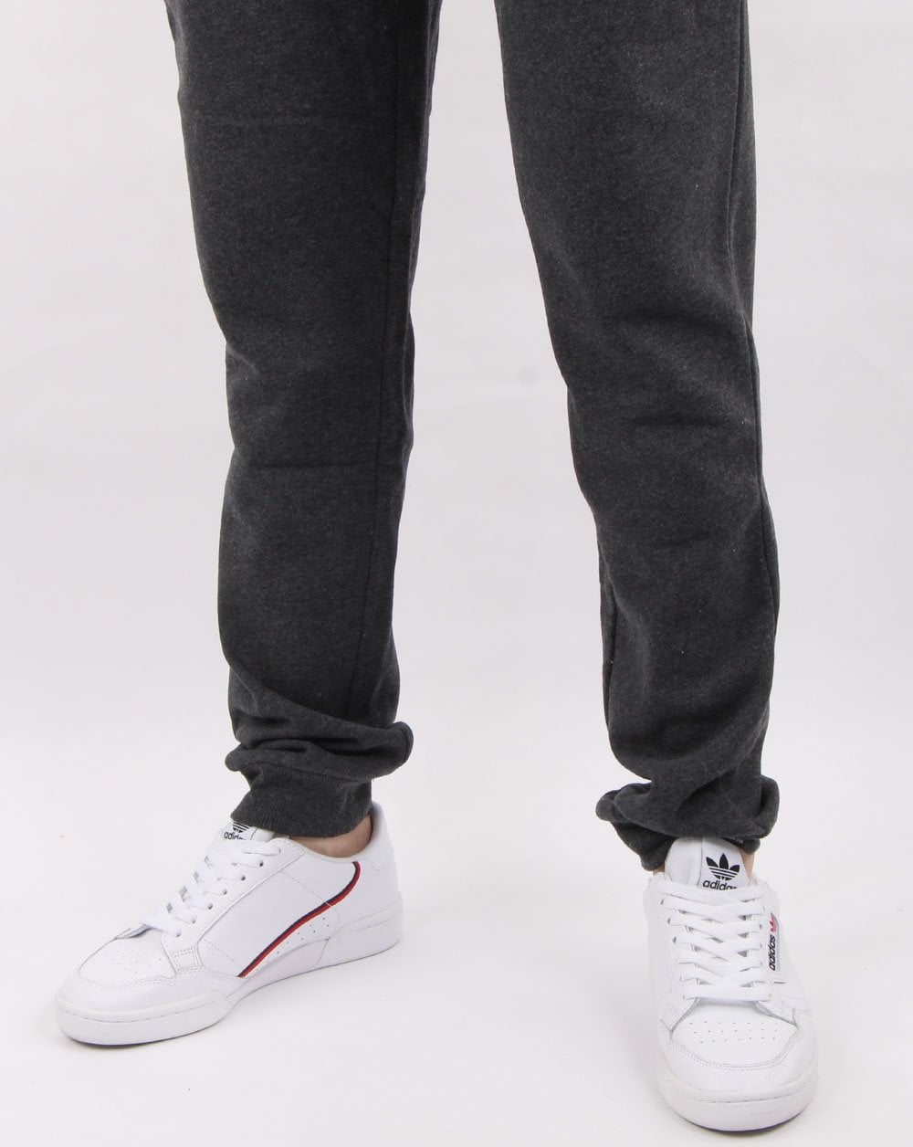 Ellesse – Slim Fit Trainingshose in Dunkelgrau