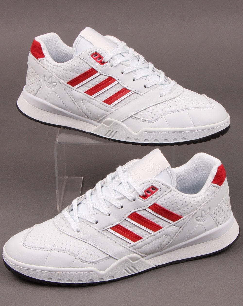 Adidas AR Trainer Blauton/Scharlachrot