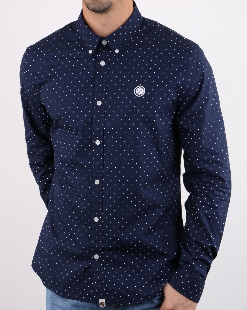 Pretty Green – Horlock – Langärmliges Hemd mit Punkten, Marineblau