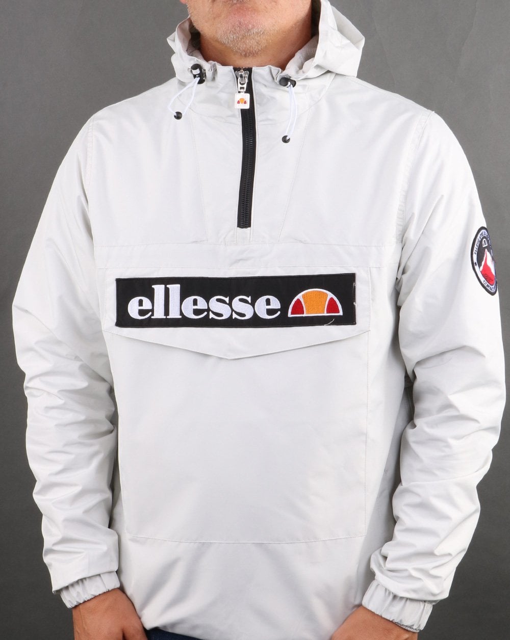 Ellesse – Jacke mit Viertelreißverschluss, Hellgrau