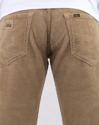 Lois Cordhose mit geradem Bein, dunkler Sand