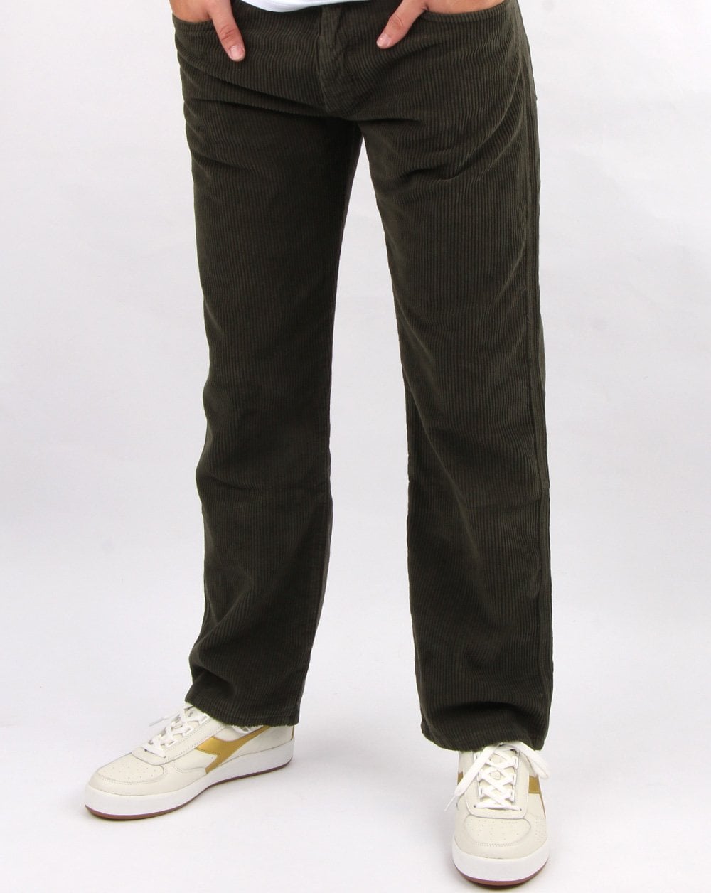 Lois Cordhose mit geradem Bein in Olivgrün