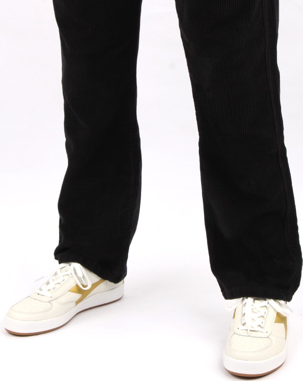 Lois Straight Leg Mid Jumbo Cordhose Schwarz