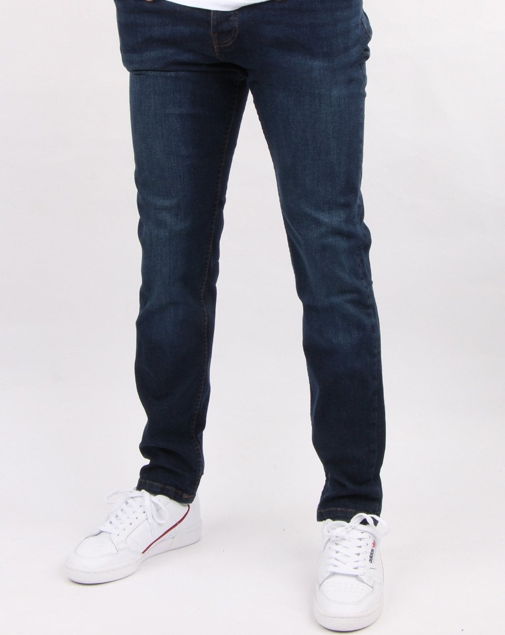 Weekend Offender – Tapered-Jeans in dunklem Vintage-Look