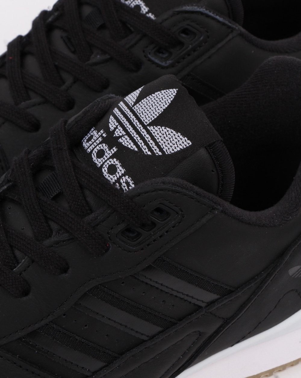 Adidas AR Trainer Schwarz