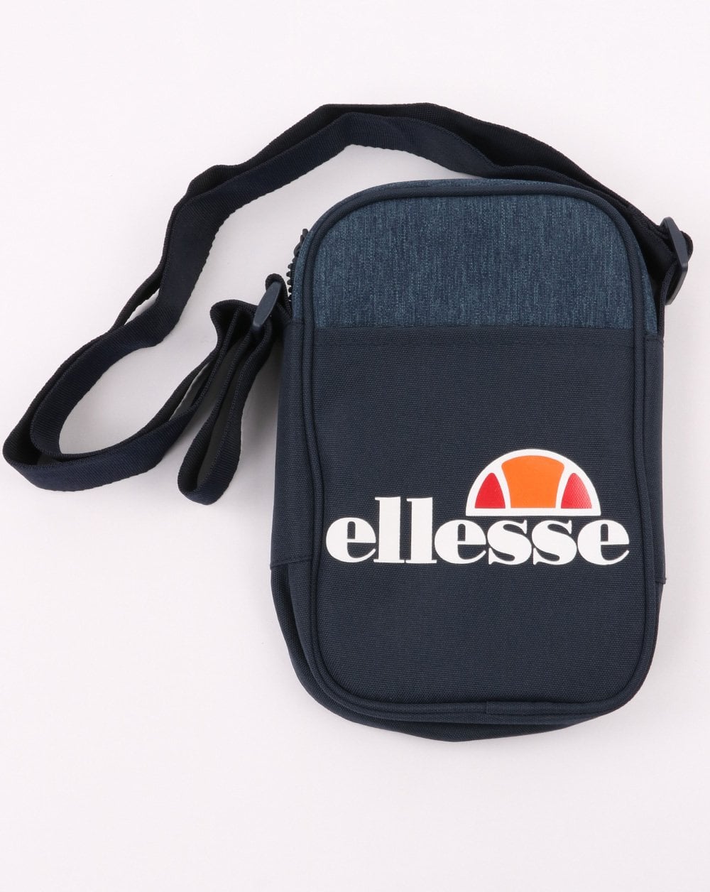 Ellesse – Lukka – Kleine Tasche in Marineblau