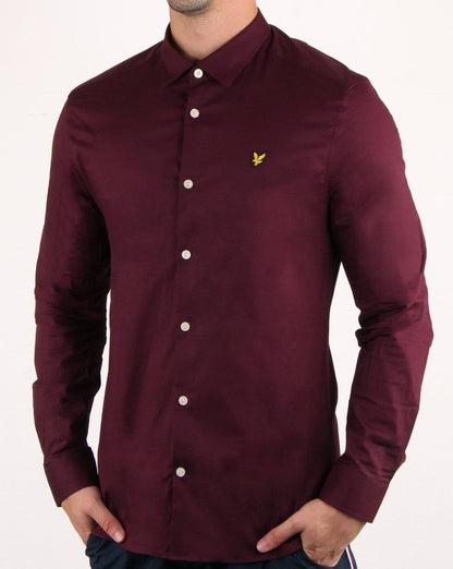 Lyle And Scott – Schmal geschnittenes Popeline-Hemd in Burgunderrot