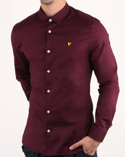 Lyle And Scott – Schmal geschnittenes Popeline-Hemd in Burgunderrot