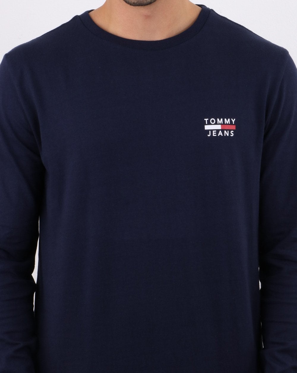 Tommy Hilfiger – Langärmliges Logo-T-Shirt in Marineblau