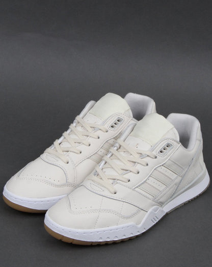 Adidas AR Trainer Kreideweiß