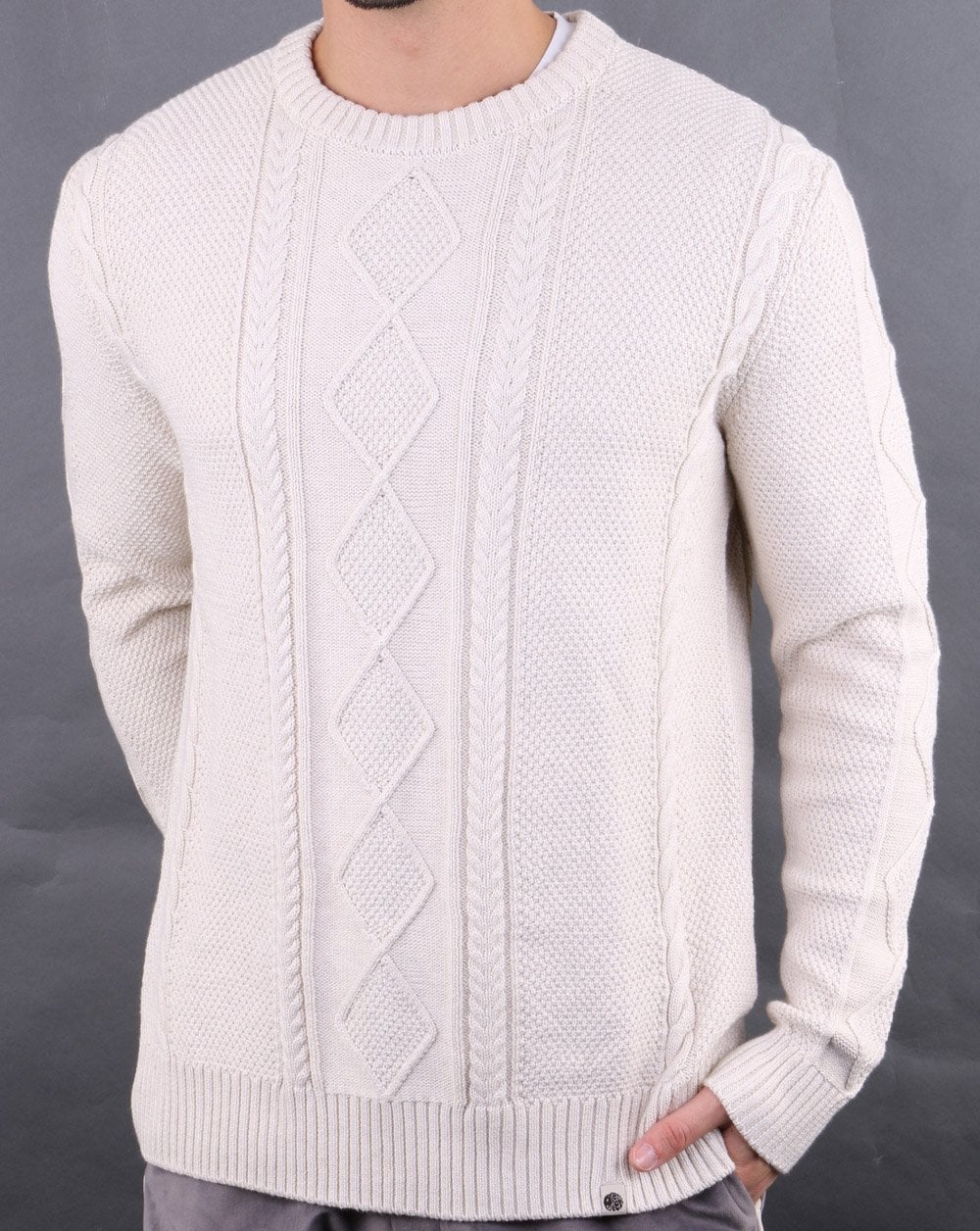 Pretty Green Latham Zopfmuster in Stein
