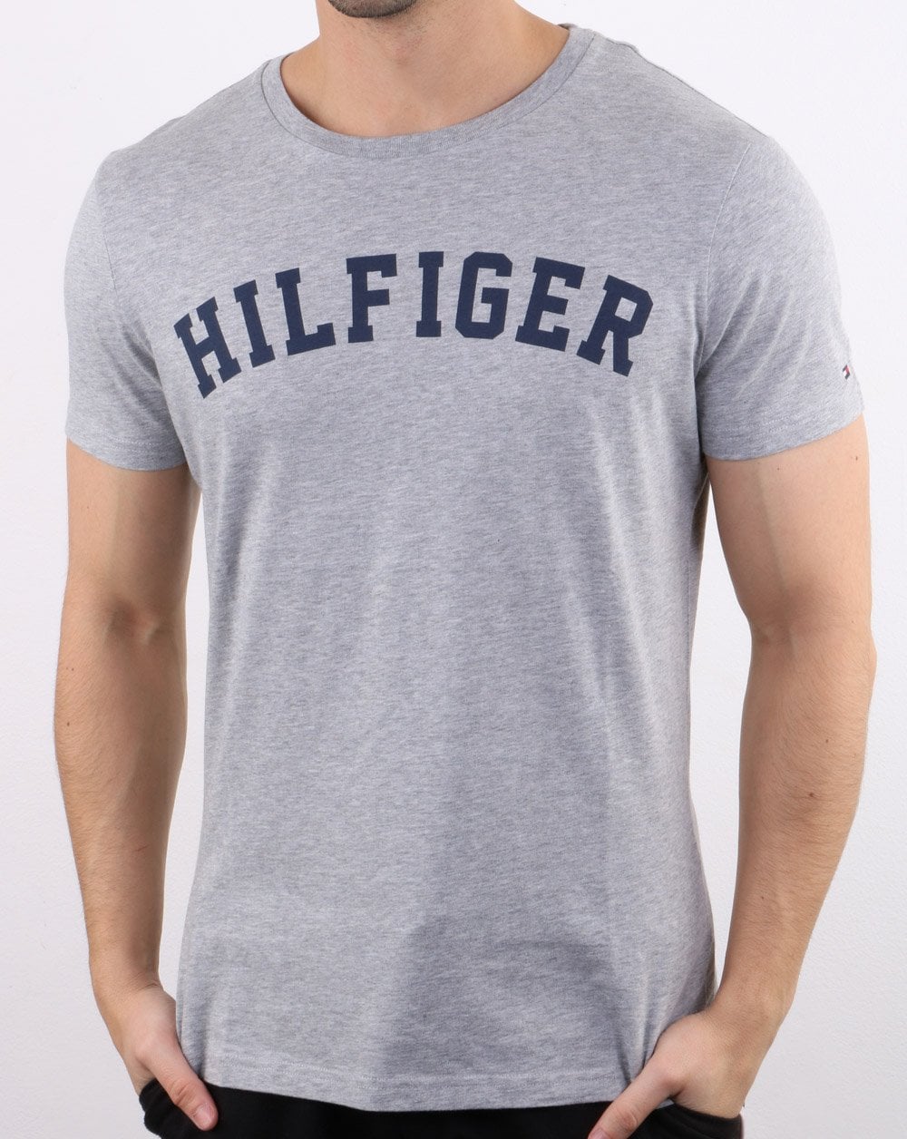 Tommy Hilfiger – T-Shirt mit Logo in Grau meliert
